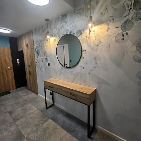Lesna Hania Apartment *